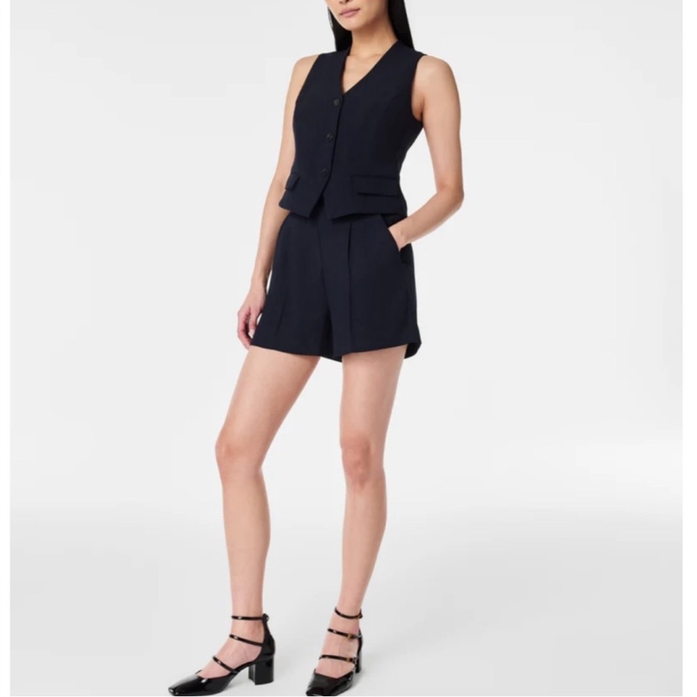 SPANX Black Tailored High-Rise Dress Shorts